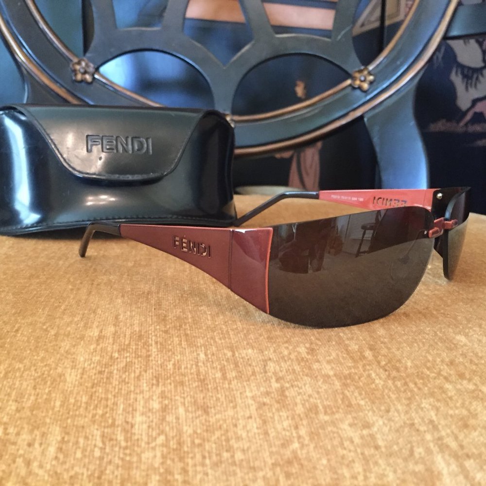 FENDI Vintage Sunglasses Made in Italy